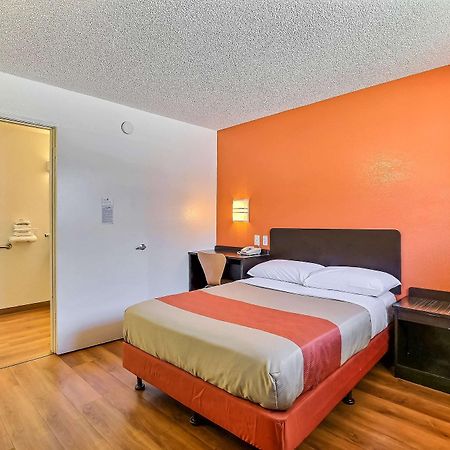 Motel 6-Oakland, Ca - Airport Eksteriør bilde