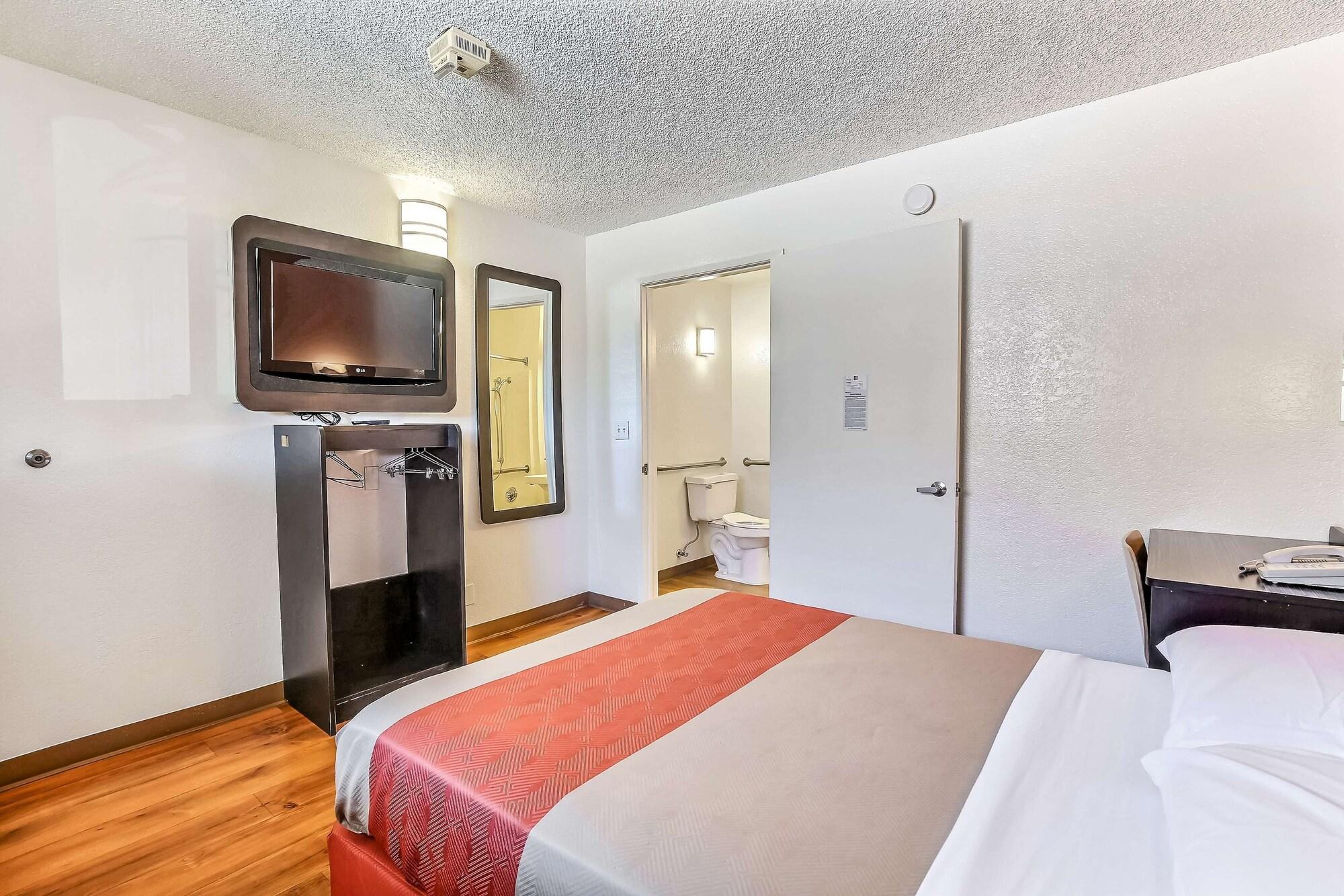 Motel 6-Oakland, Ca - Airport Eksteriør bilde