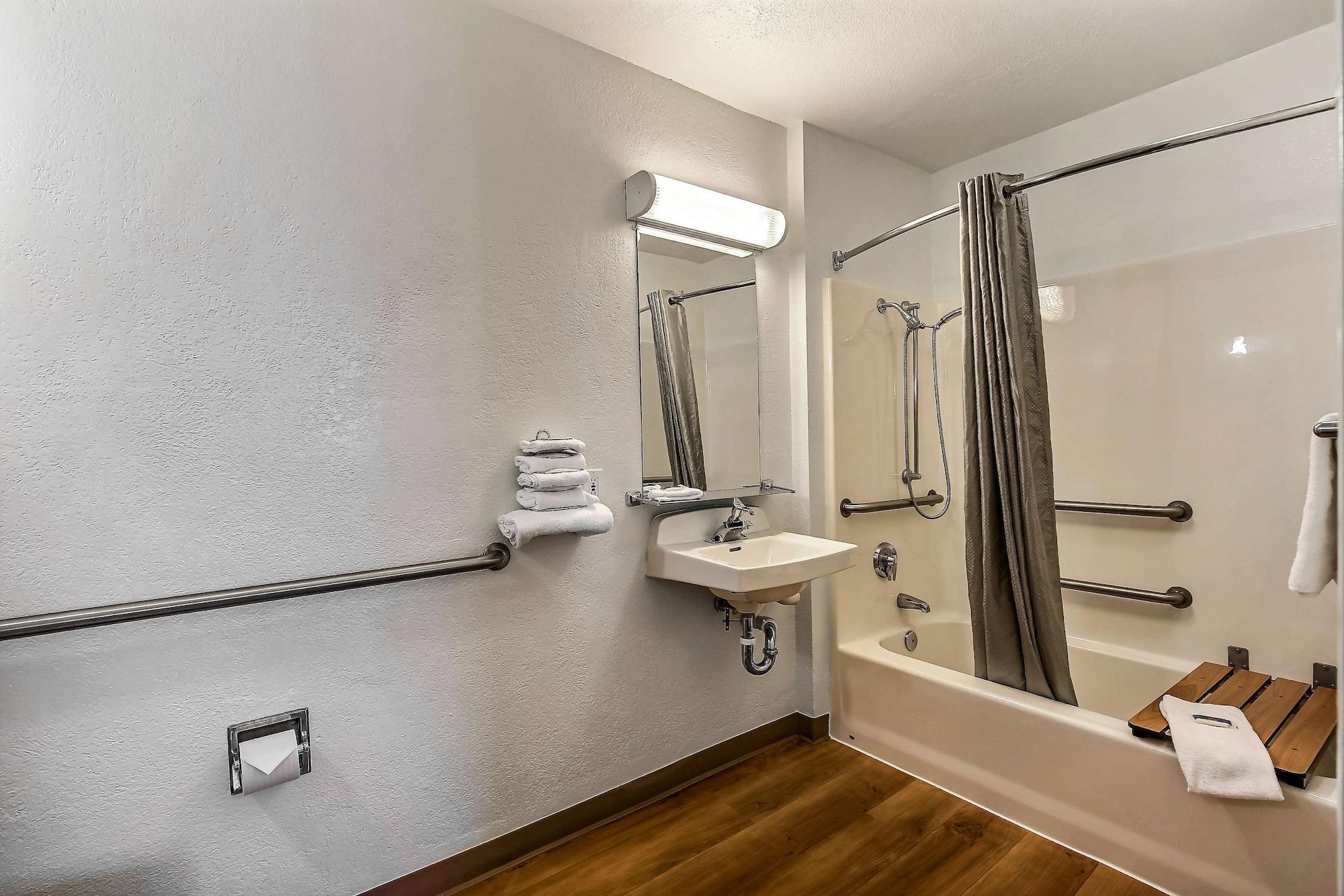 Motel 6-Oakland, Ca - Airport Eksteriør bilde