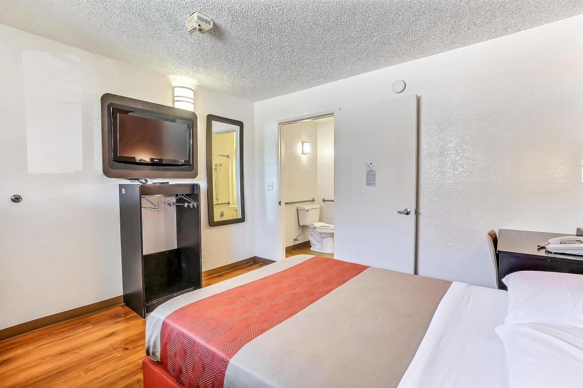 Motel 6-Oakland, Ca - Airport Eksteriør bilde