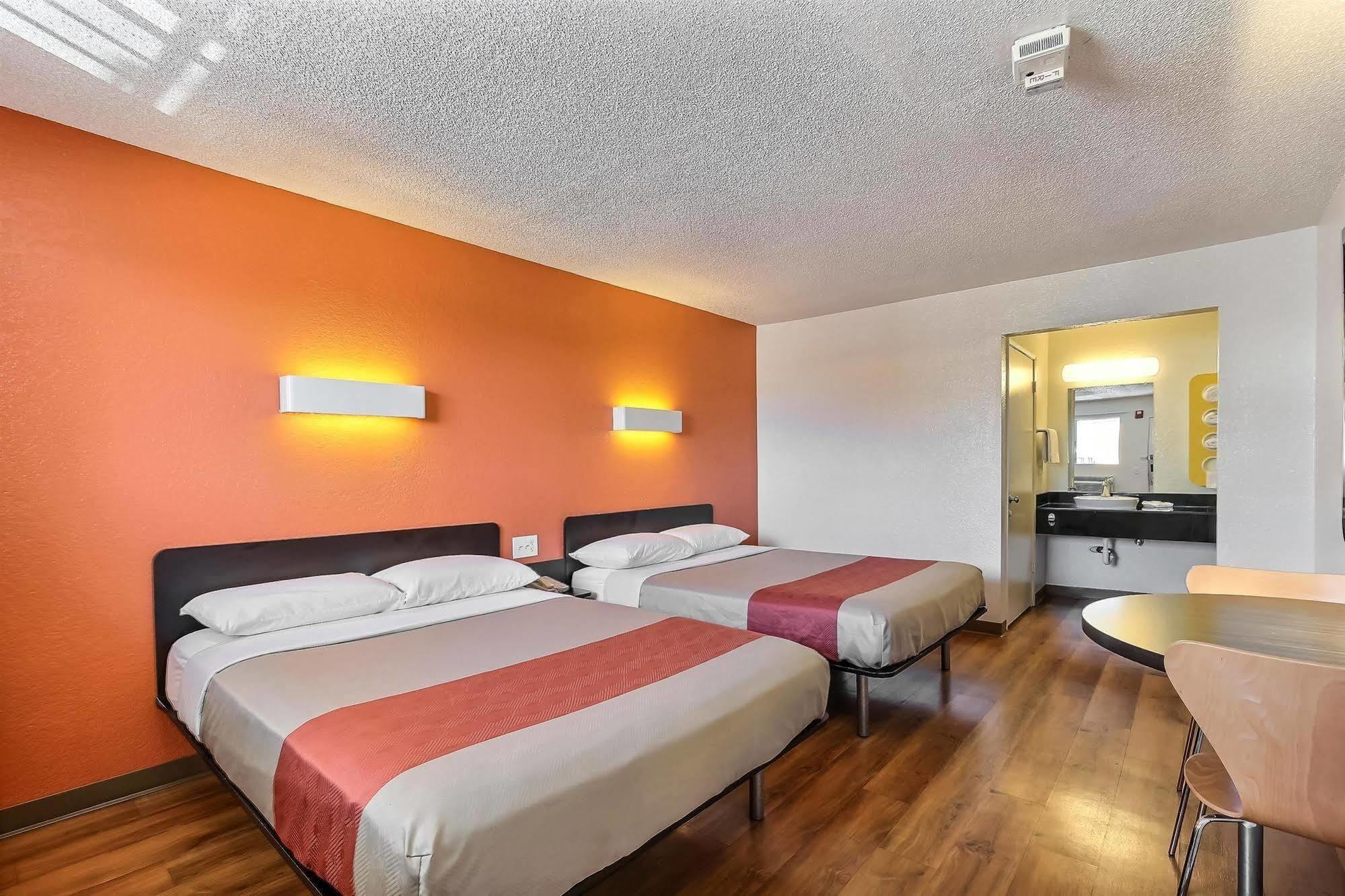 Motel 6-Oakland, Ca - Airport Eksteriør bilde