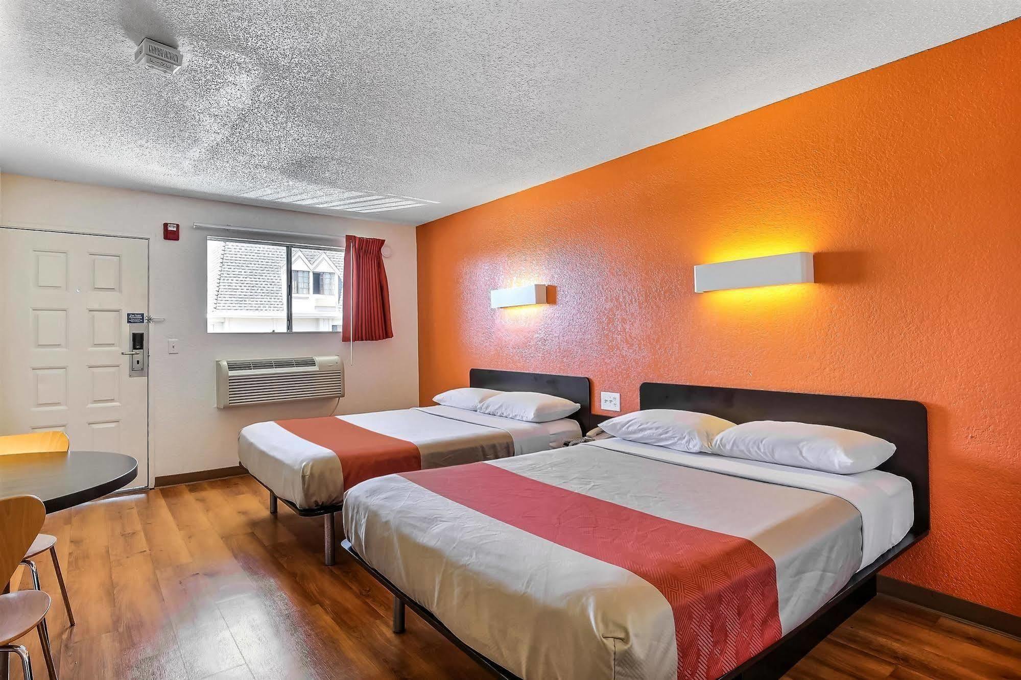 Motel 6-Oakland, Ca - Airport Eksteriør bilde